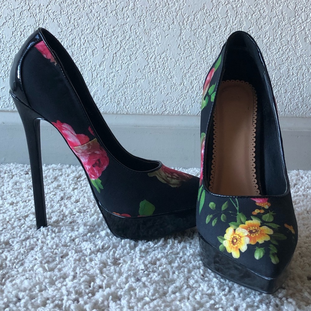 Platform Stiletto Pump